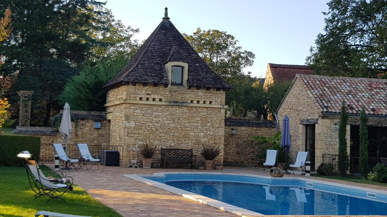 Hotel Les Granges Hautes à Saint-Crépin-et-Carlucet Extérieur photo