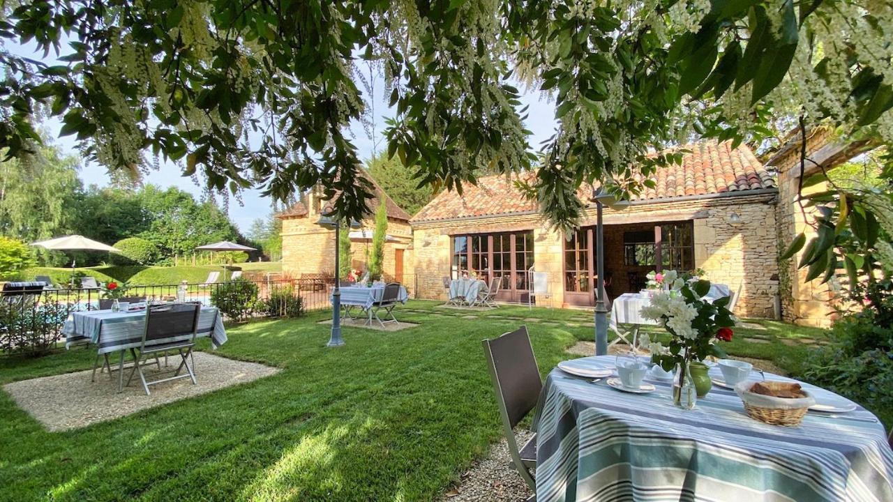 Hotel Les Granges Hautes à Saint-Crépin-et-Carlucet Extérieur photo