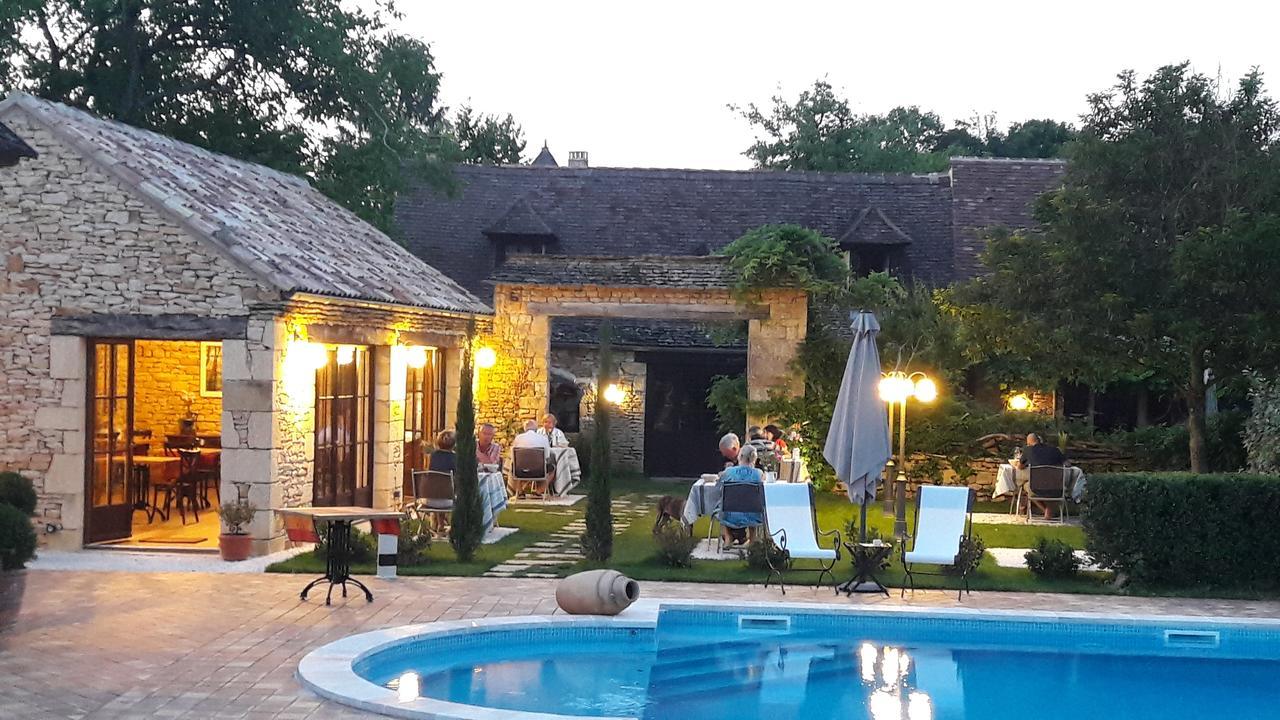 Hotel Les Granges Hautes à Saint-Crépin-et-Carlucet Extérieur photo